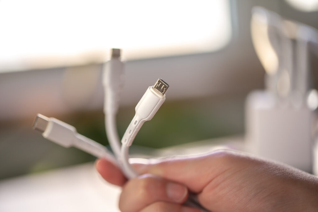 4 Best Cable for Phone: Ensuring Reliable Connectivity and Fast Charging